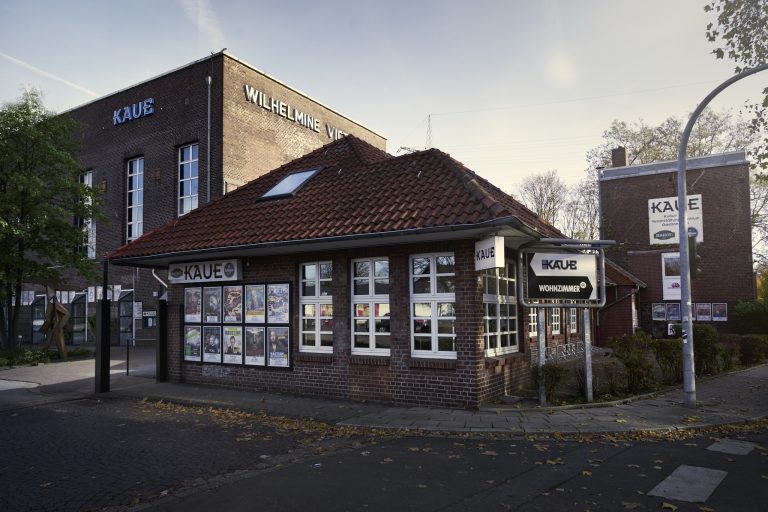 Kaue_Aussen1_web